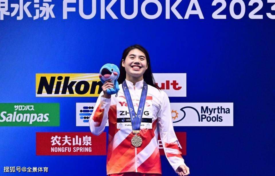 英格兰中卫斯莫林在2019年加盟罗马，至今已经为罗马出场146次，同时缺席了80场比赛，平均大约每3场比赛就要缺席1场。